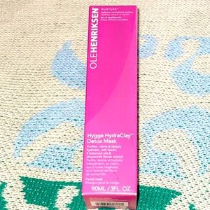 Ole henriksen huge hydra clay detox mask